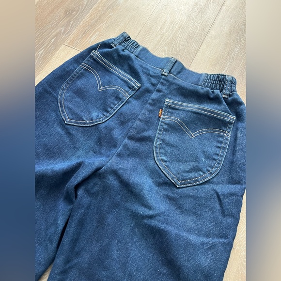 SOLD Levi’s Vintage Elastic High Waist Jeans Size 26 - Picture 8 of 11